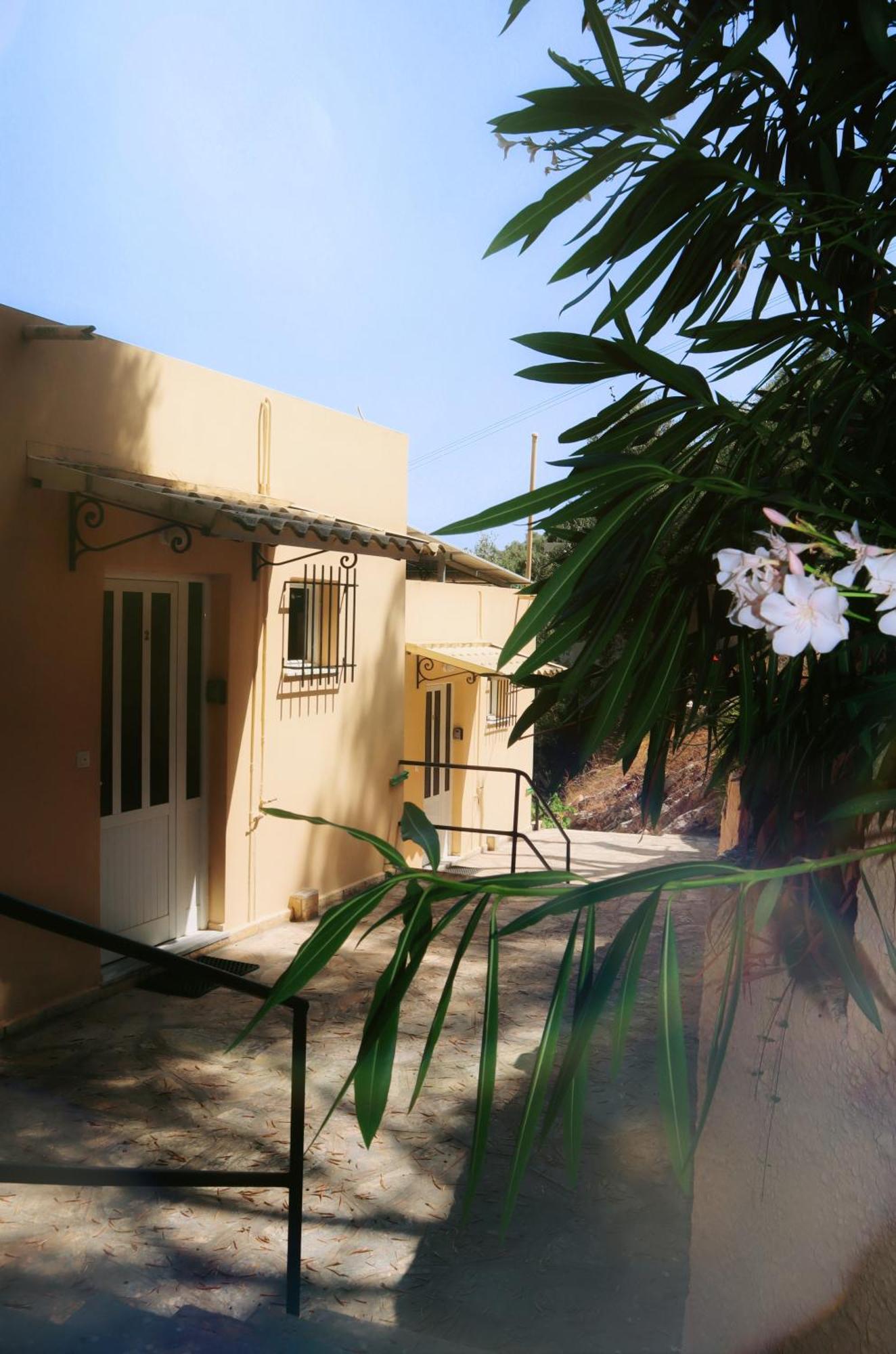 Kaminaki Seaview Apartments Katávolos Dış mekan fotoğraf